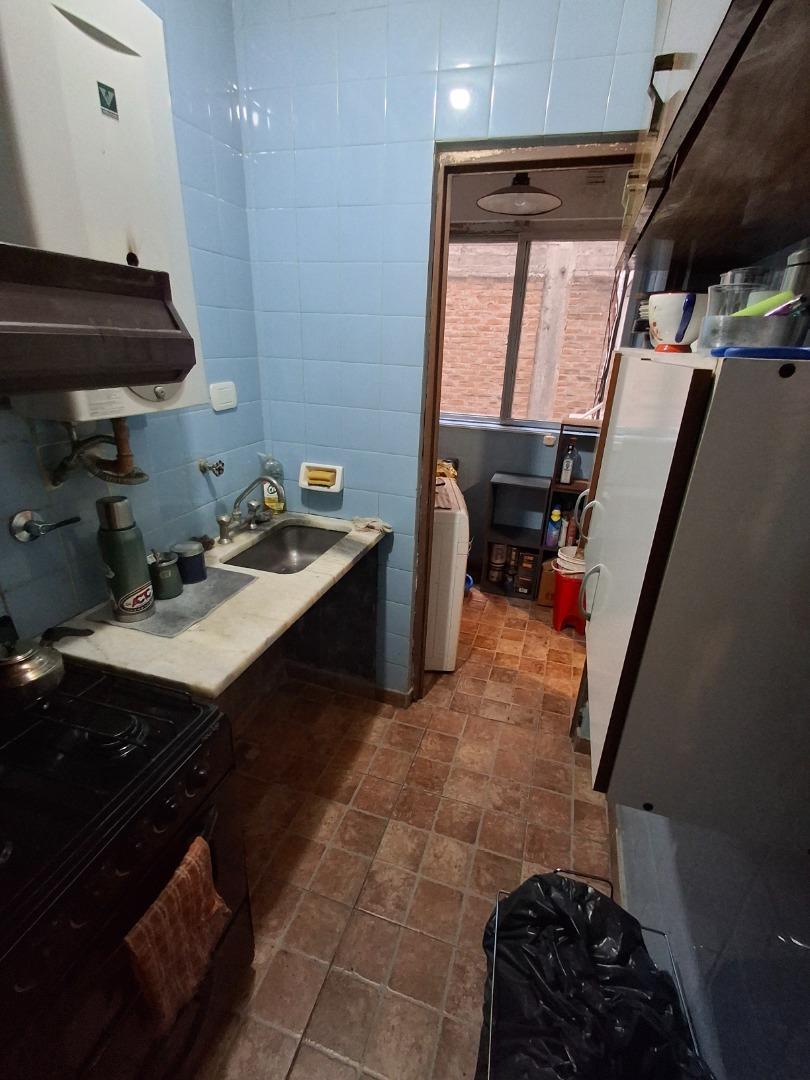 Excelente Zona! 2amb, 4to piso Interno, Valle al 600