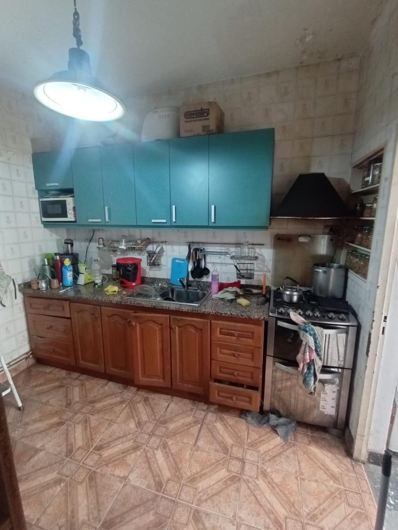 Depto Tipo Casa 4 ambientes con 2 baños