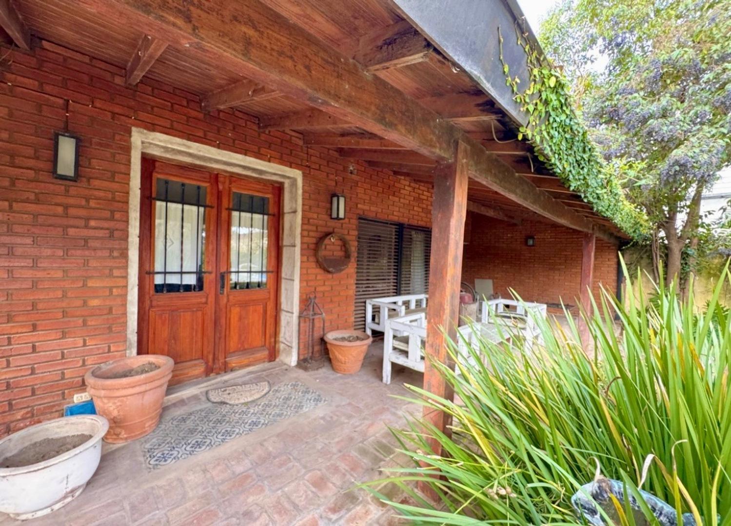 Casa en Venta en Del Viso, USD 150.000