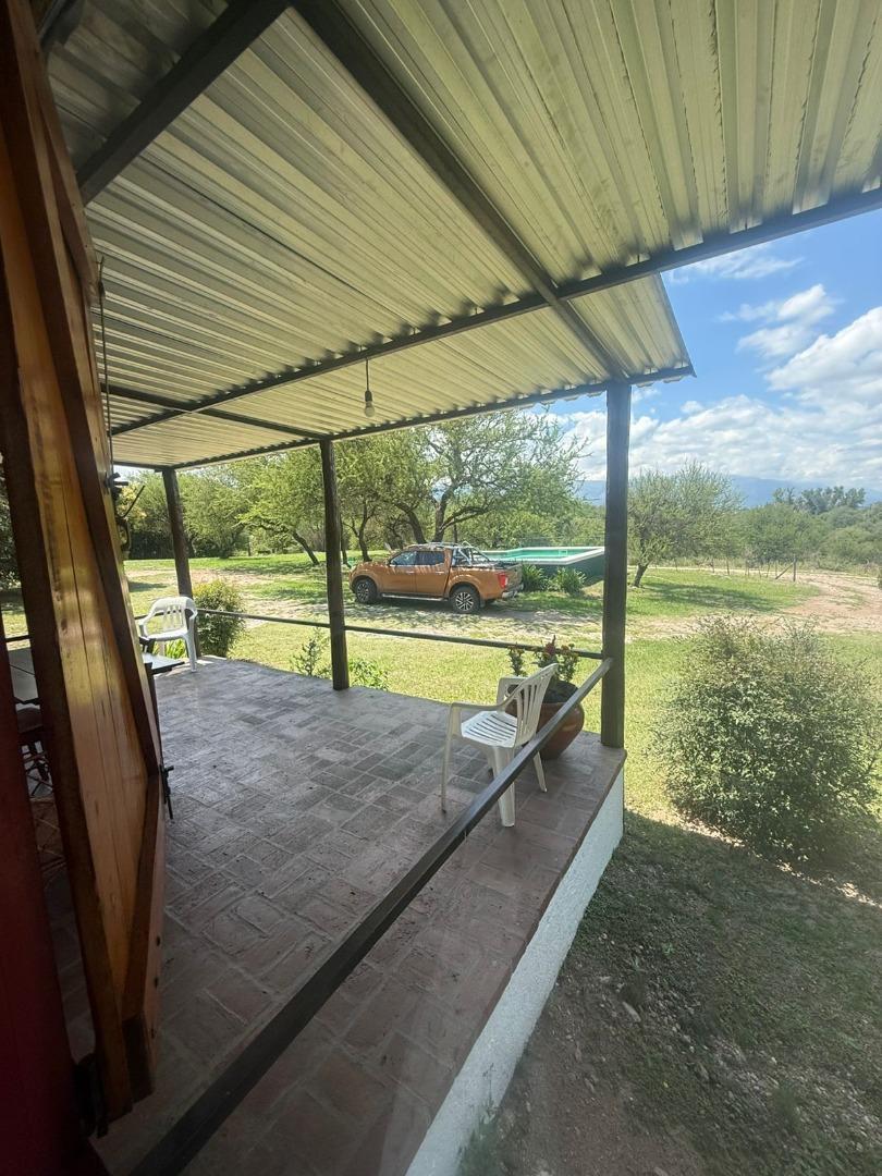 Casa 2 ambientes con 2 baños