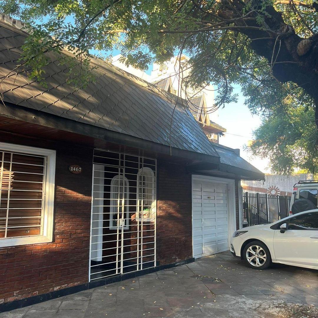 Casa lote 330m2 - Moron