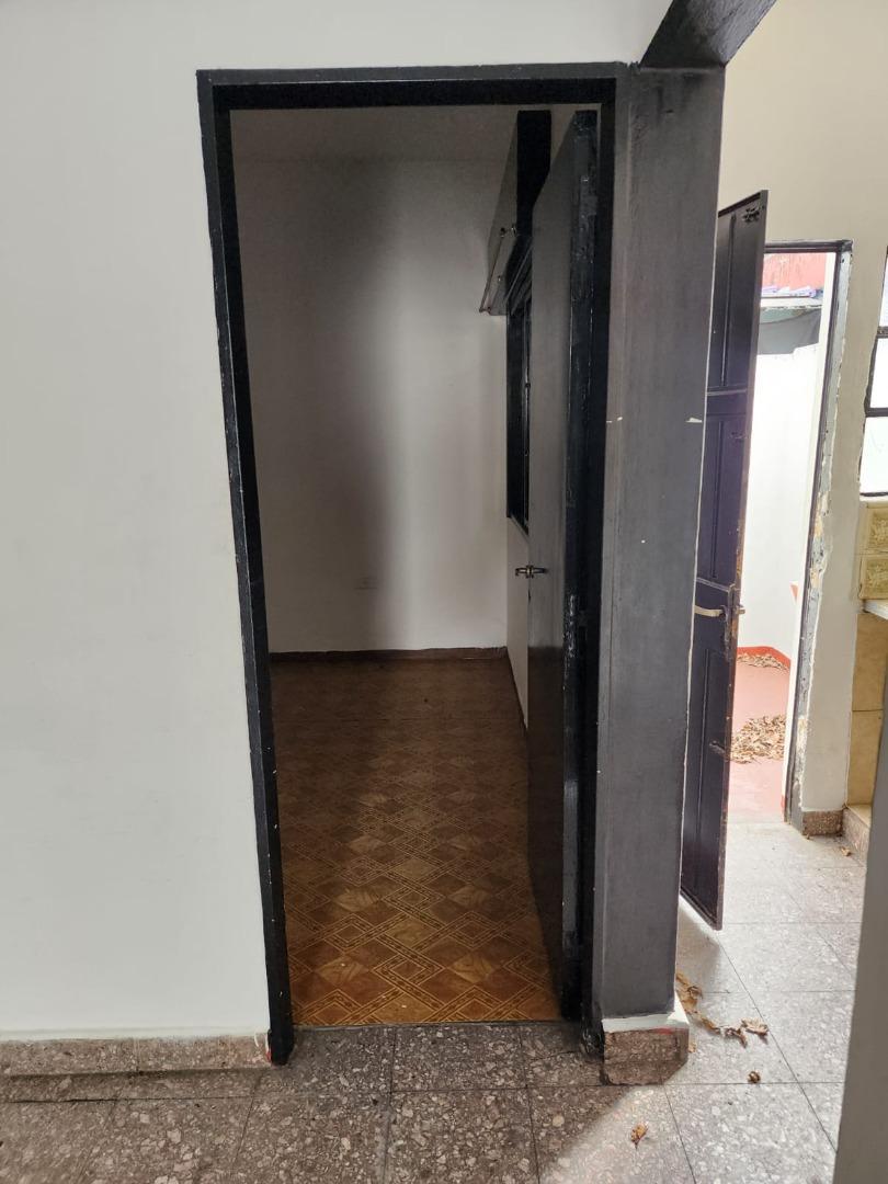 Depto Tipo Casa 2 ambientes con 1 baño