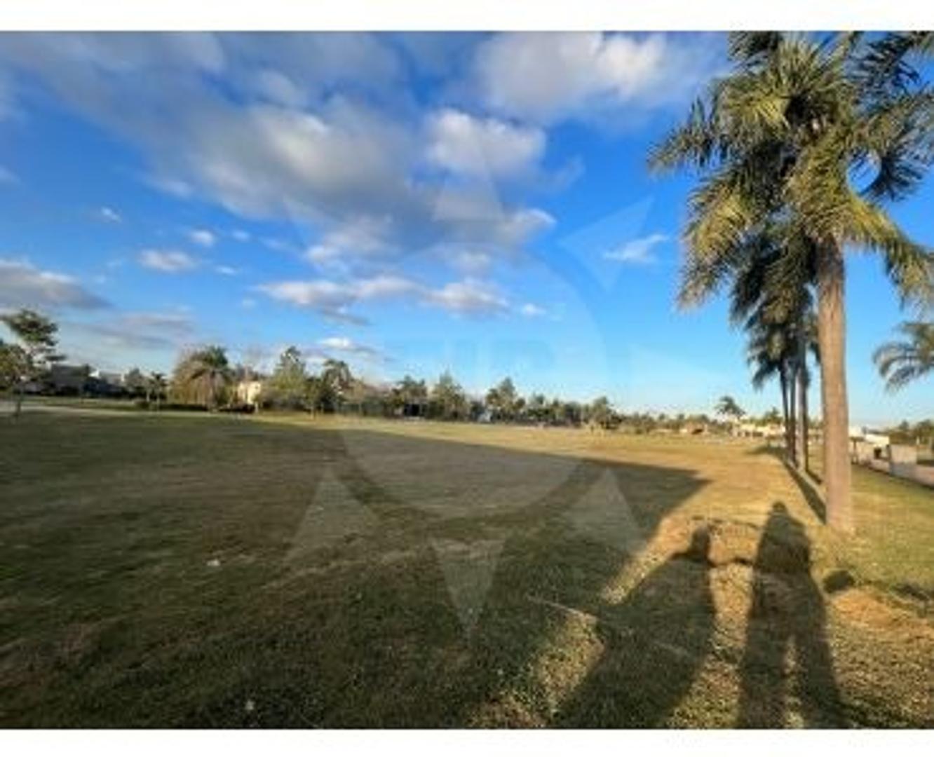 AIRES DEL LLANO - TERRENO SOBRE BV