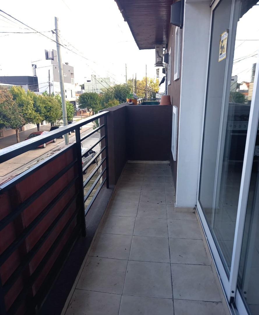 Venta de departamento 2 ambientes en Wilde