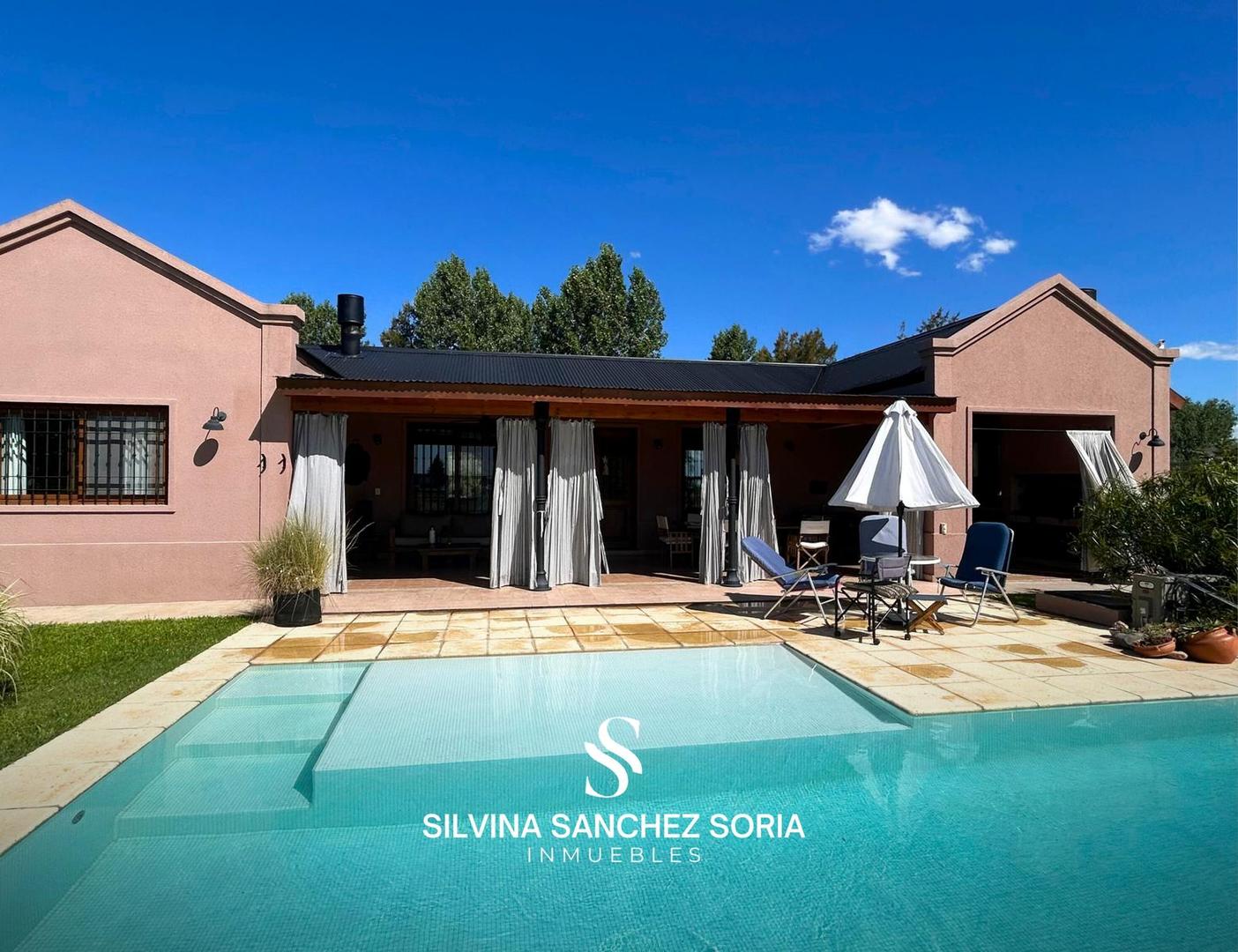 CHACRA 7 AMBIENTES EN VENTA HARAS EL MALACATE, EXALTACIÓN  DE LA CRUZ