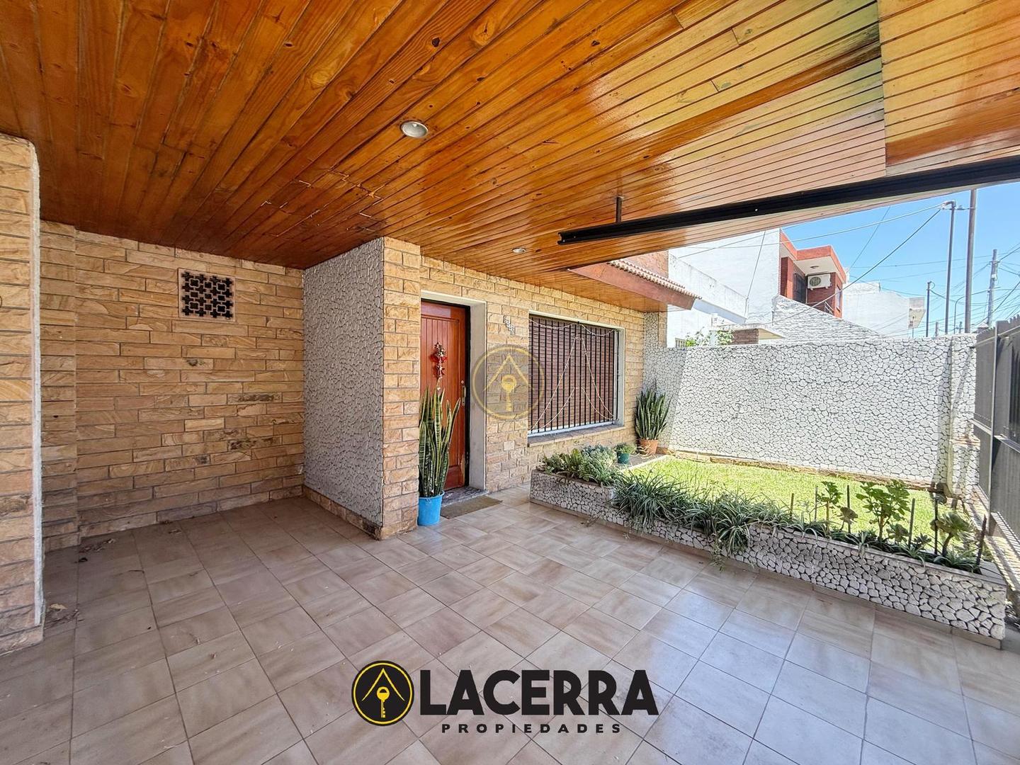 Casa en Venta en Munro, USD 220.000