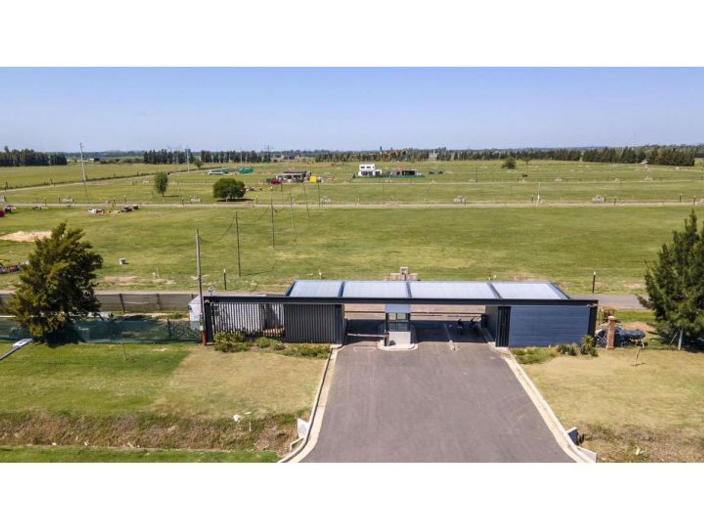 Los Pasos del Jockey Club - Barrio 2