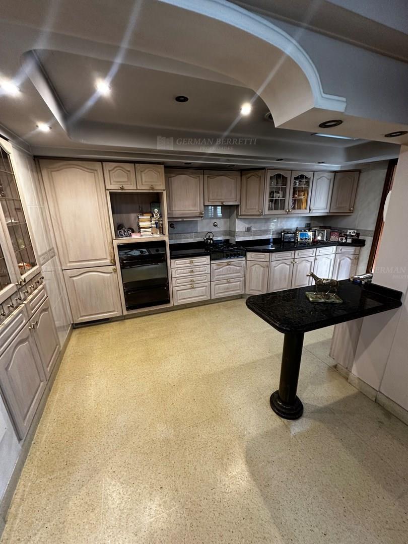 Casa en Alquiler en Lanus Este, USD 3.800