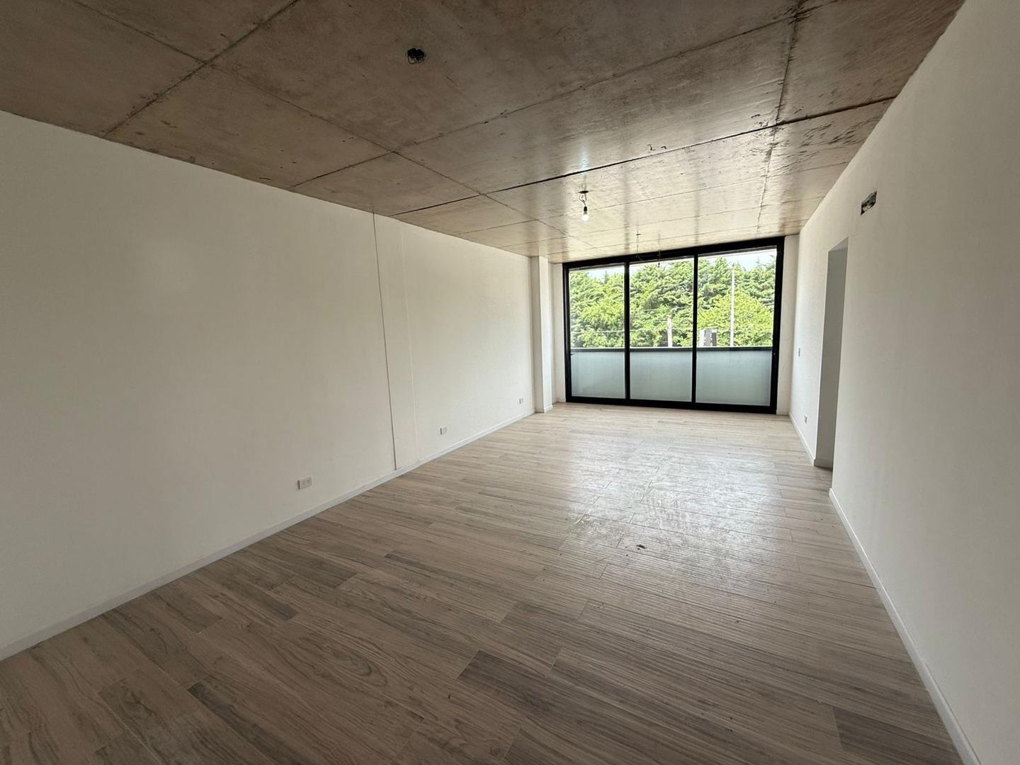 Oficina 2 ambientes con 1 baño