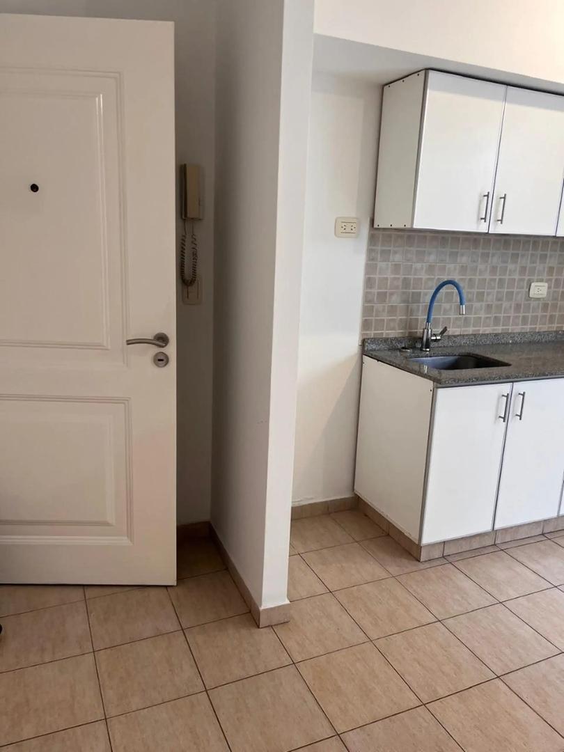 Depto Tipo Casa 2 ambientes con 1 baño