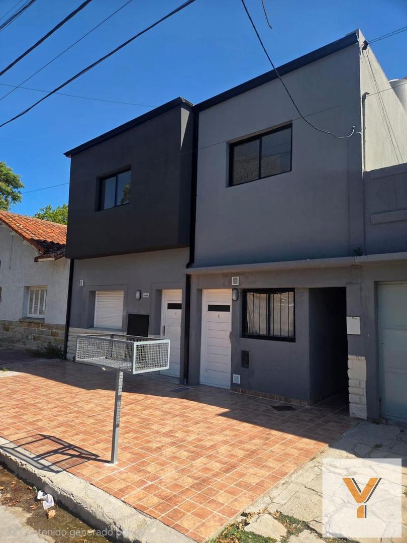 Depto Tipo Casa en Venta de 3 ambientes