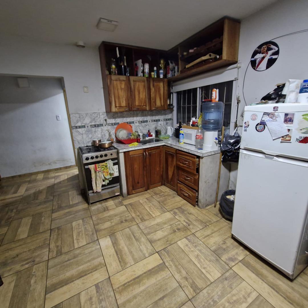 Casa 3 ambientes con 1 baño