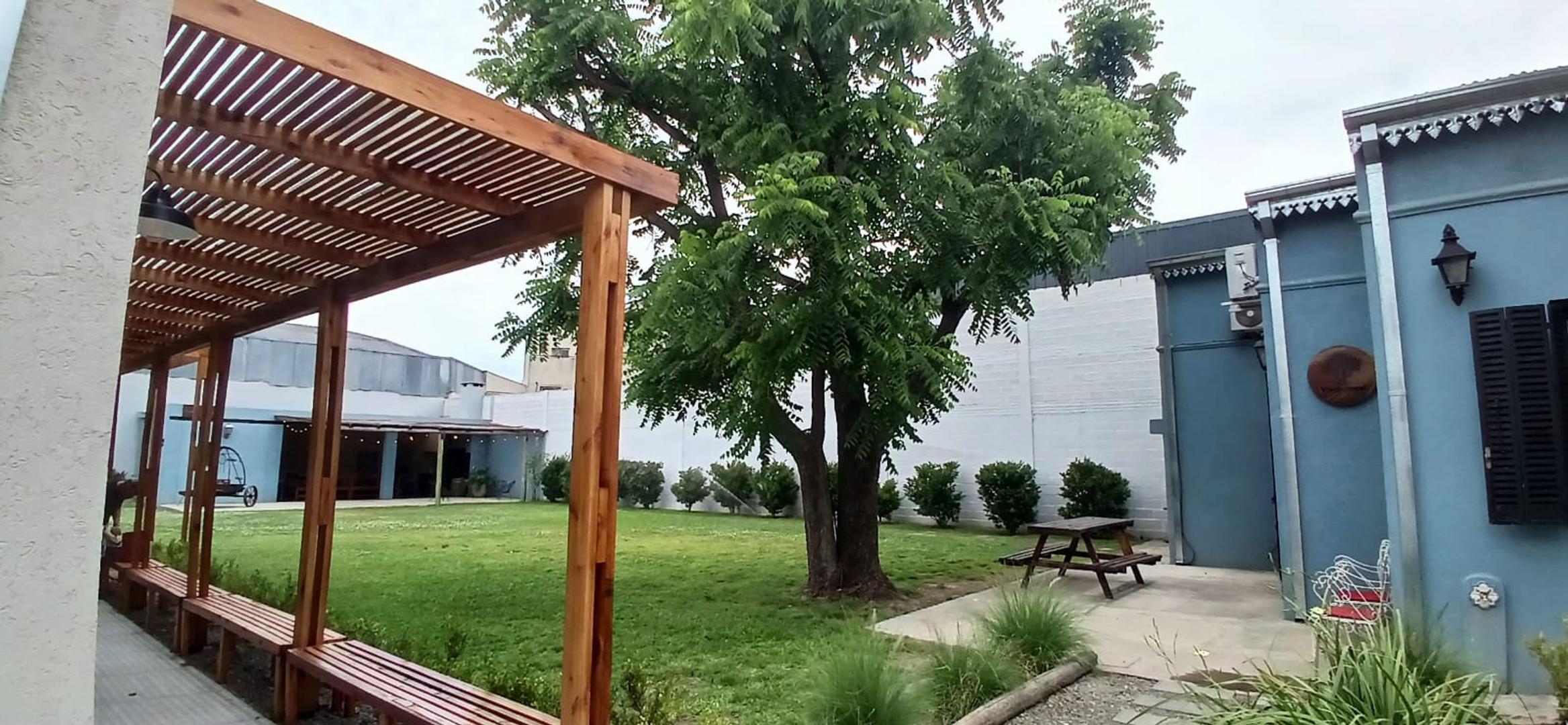 SALON PARA EVENTOS en HERMOSA QUINTA