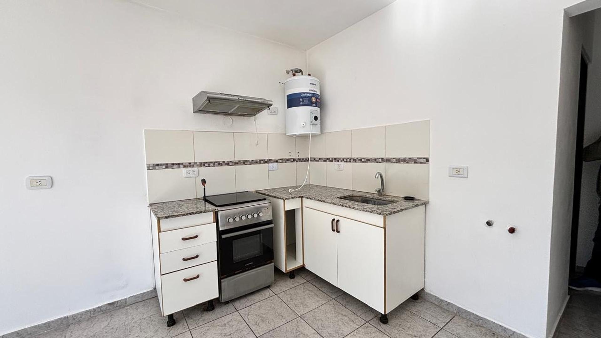 ALQUILER DPTO 2 AMB CON COCHERA PLATANOS