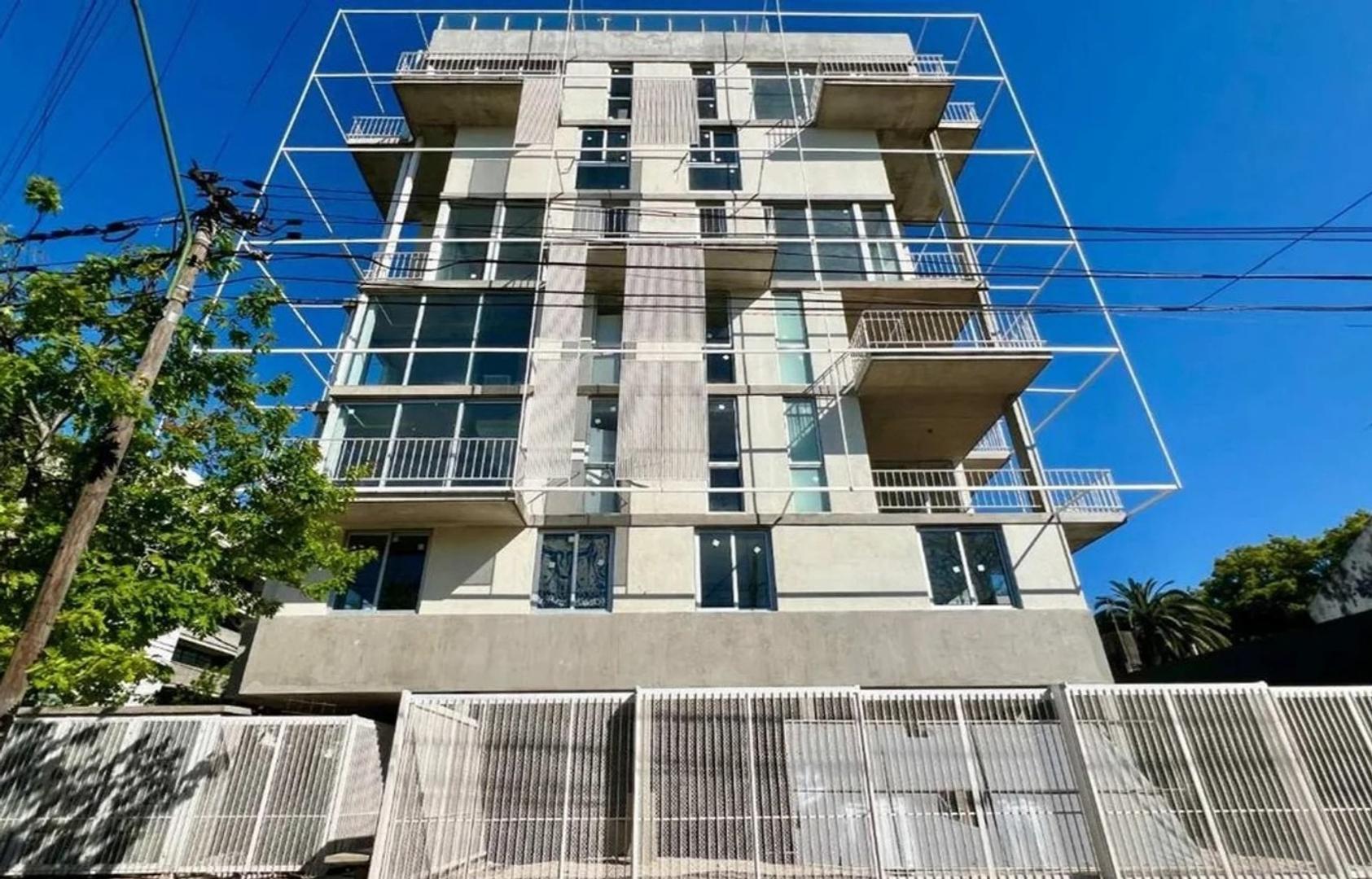 Depto en venta con renta-2 amb con cochera - Laprida al 500