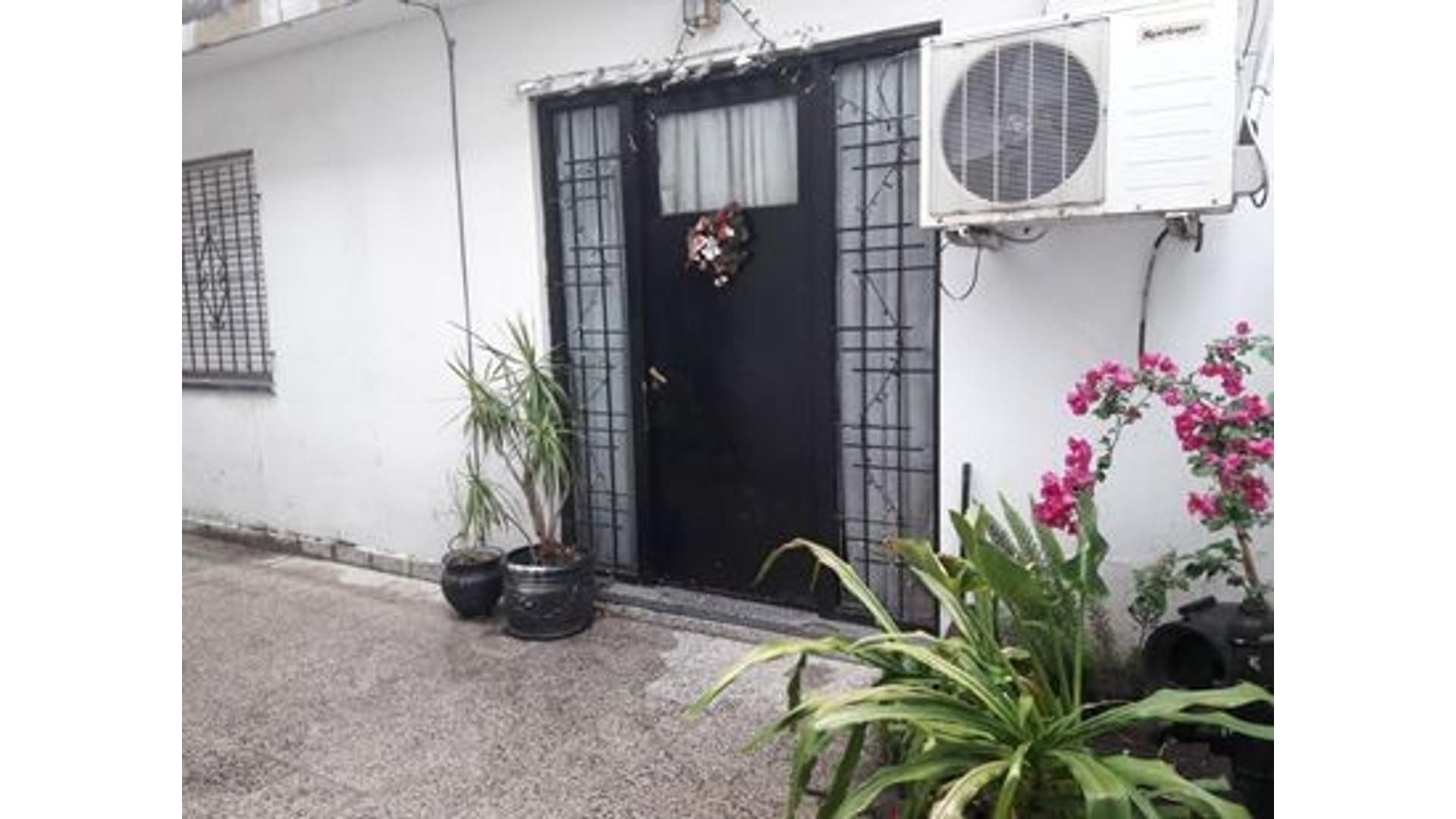 PH 3 AMBIENTES CON PATIO  APTO CREDITO 