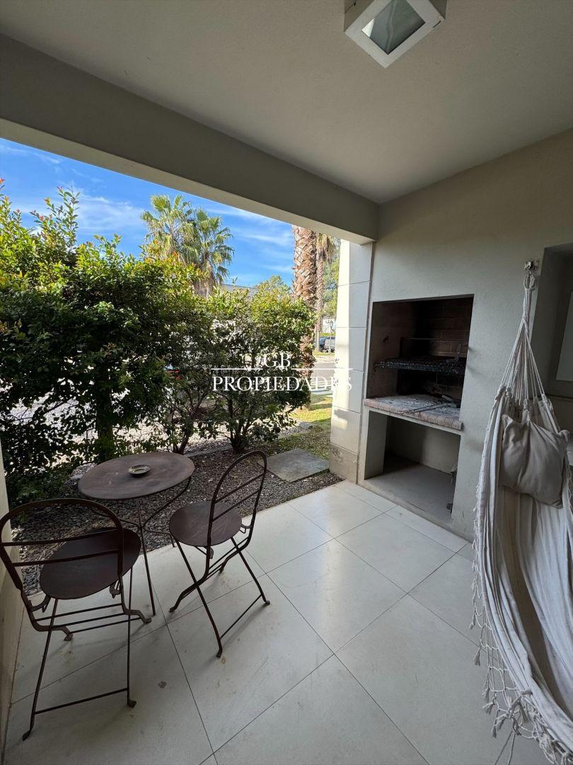 Departamento en Venta en Boulevard Del Sol, USD 83.000