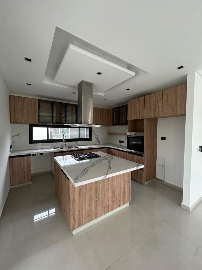 Casa en venta en Araucarias Puertos del lago Escobar