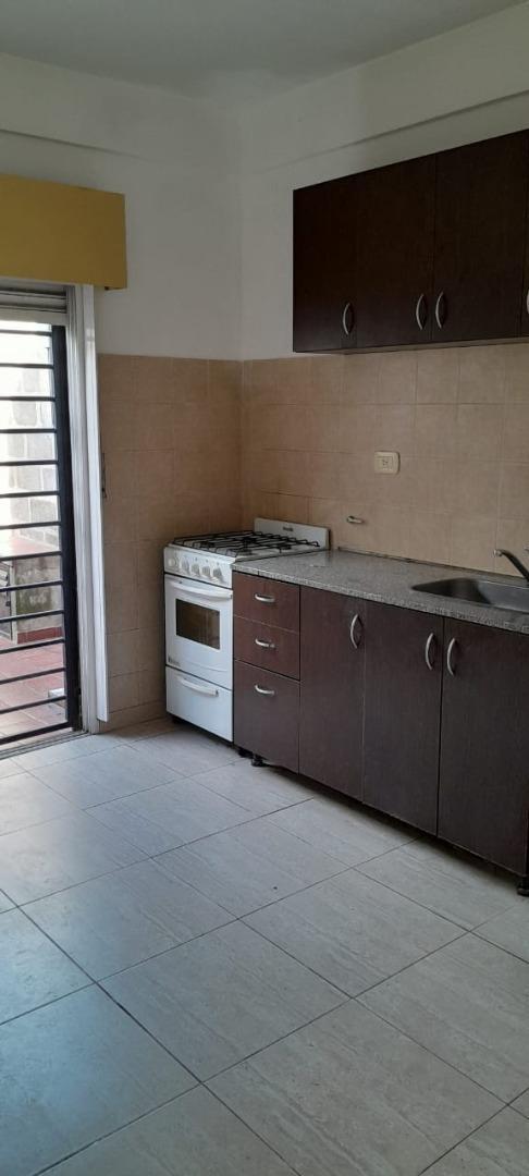 Depto Tipo Casa en Alquiler de 2 dormitorios