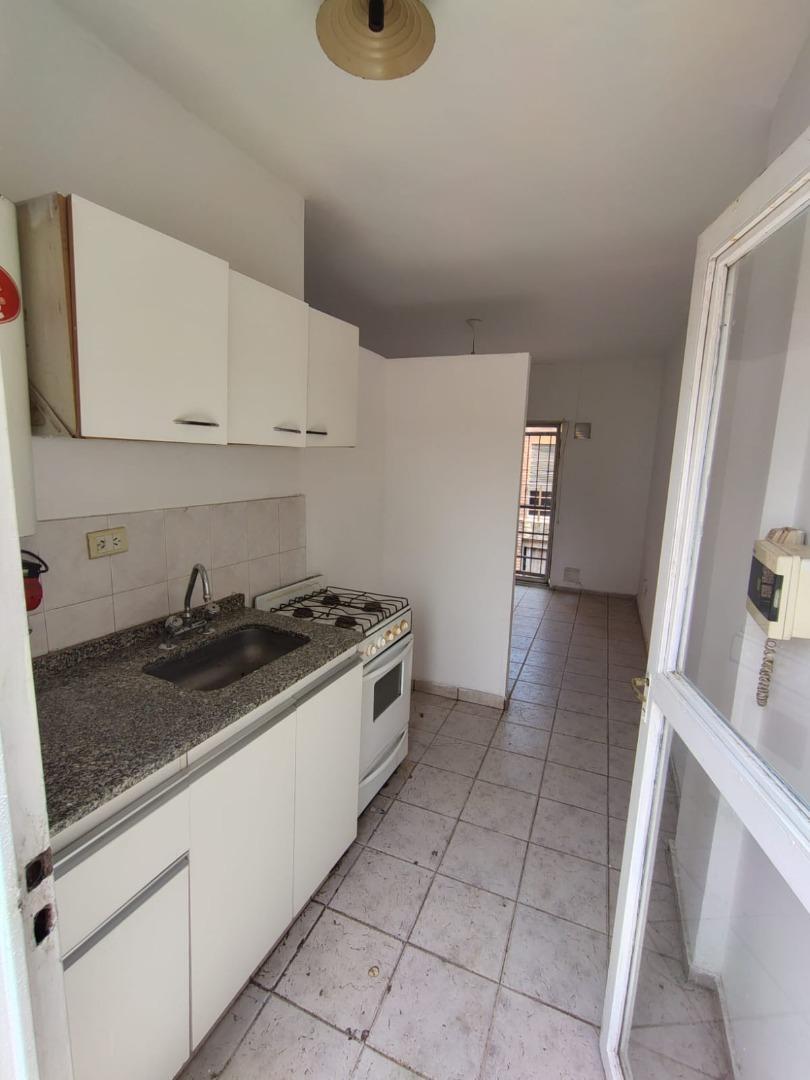 VENDO DEPARTAMENTO 1 DORMITORIO + ESCRITORIO