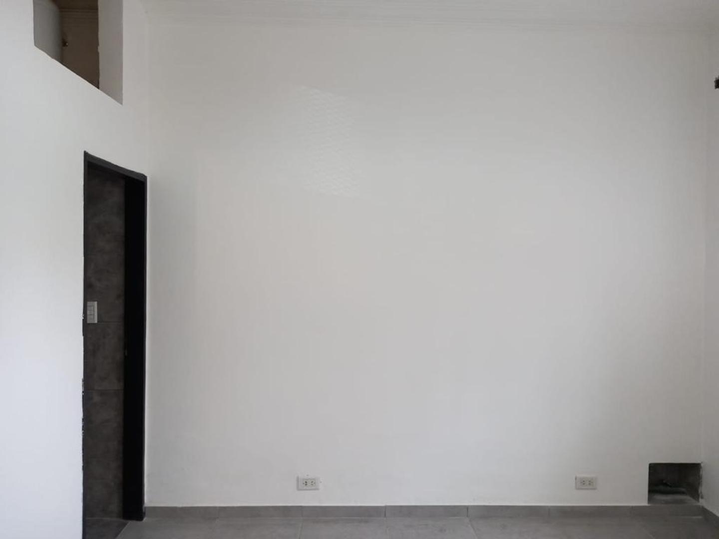 MONOAMBIENTE PLANTA BAJA AL FRENTE