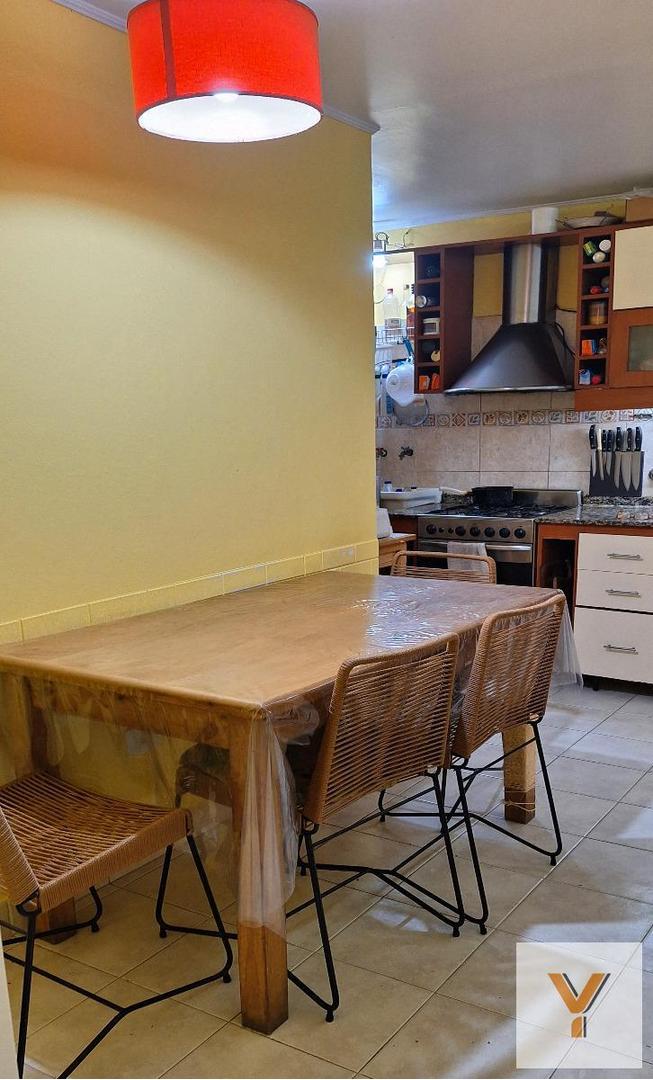 Depto Tipo Casa en Venta de 4 ambientes