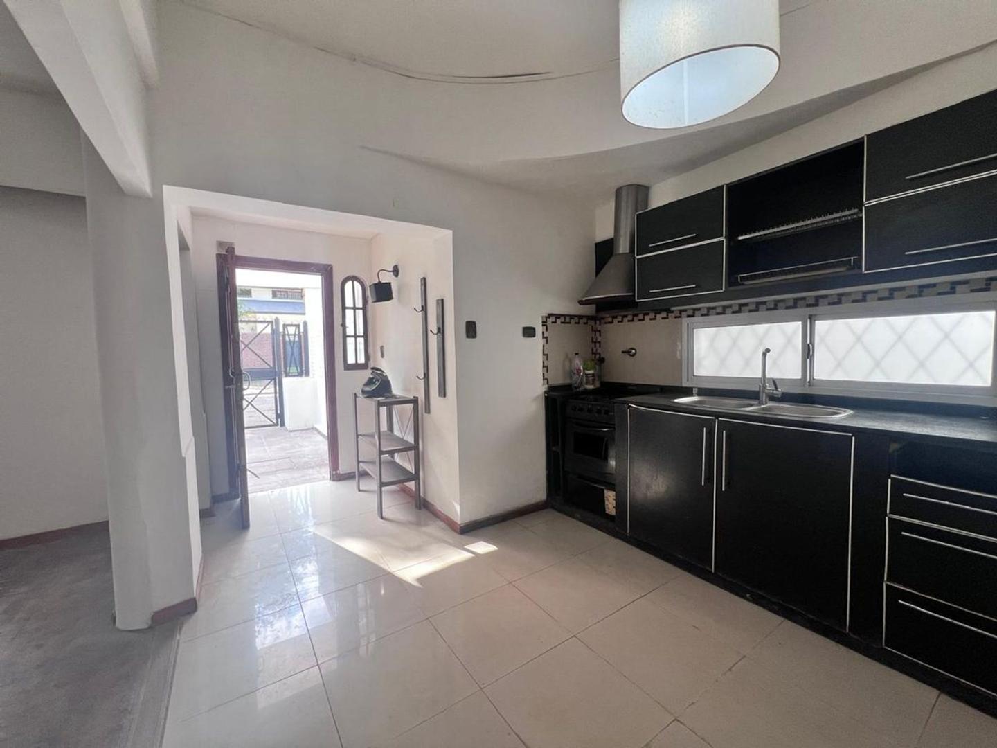 Depto Tipo Casa en Venta en Barrio Parque Ayerza, USD 75.000