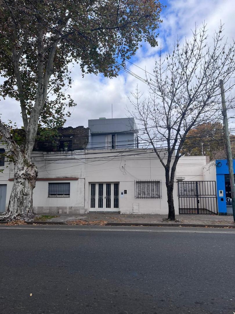 Casa en venta, amplios ambientes