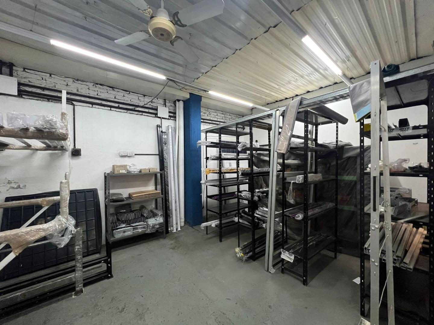 Galpon en Venta en Fisherton, USD 235.000