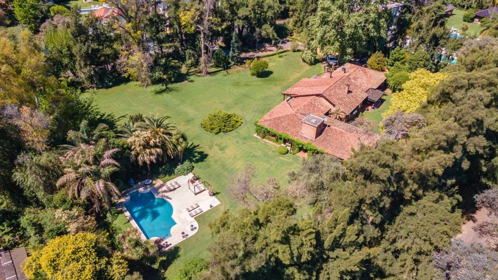 Casa en Alquiler de 5 dormitorios