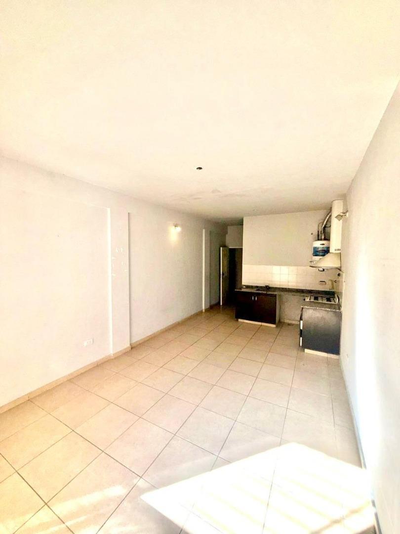 Jose Maria Paz 1700 , Piso 1