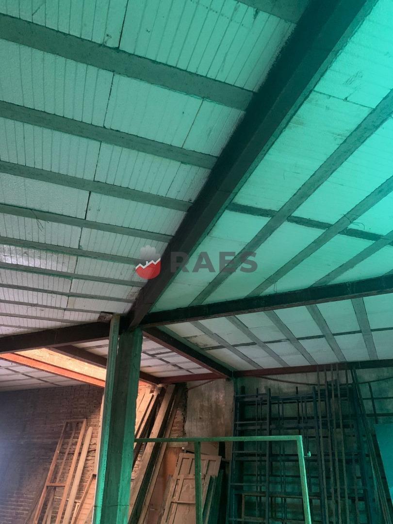 GALPON EN ESQUINA EN ZONA POTENCIAL A MTS DEL PUENTE NEGRO