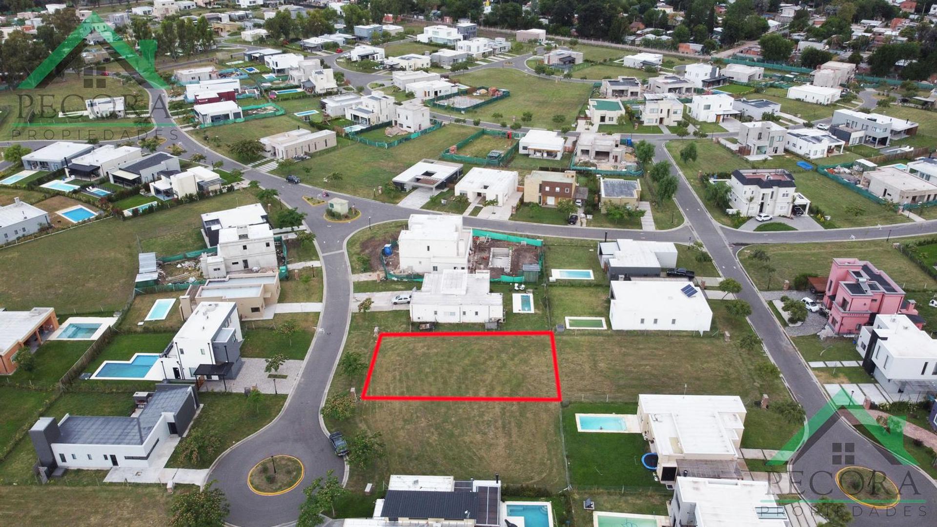 Terreno en Venta 30  mts Fondo