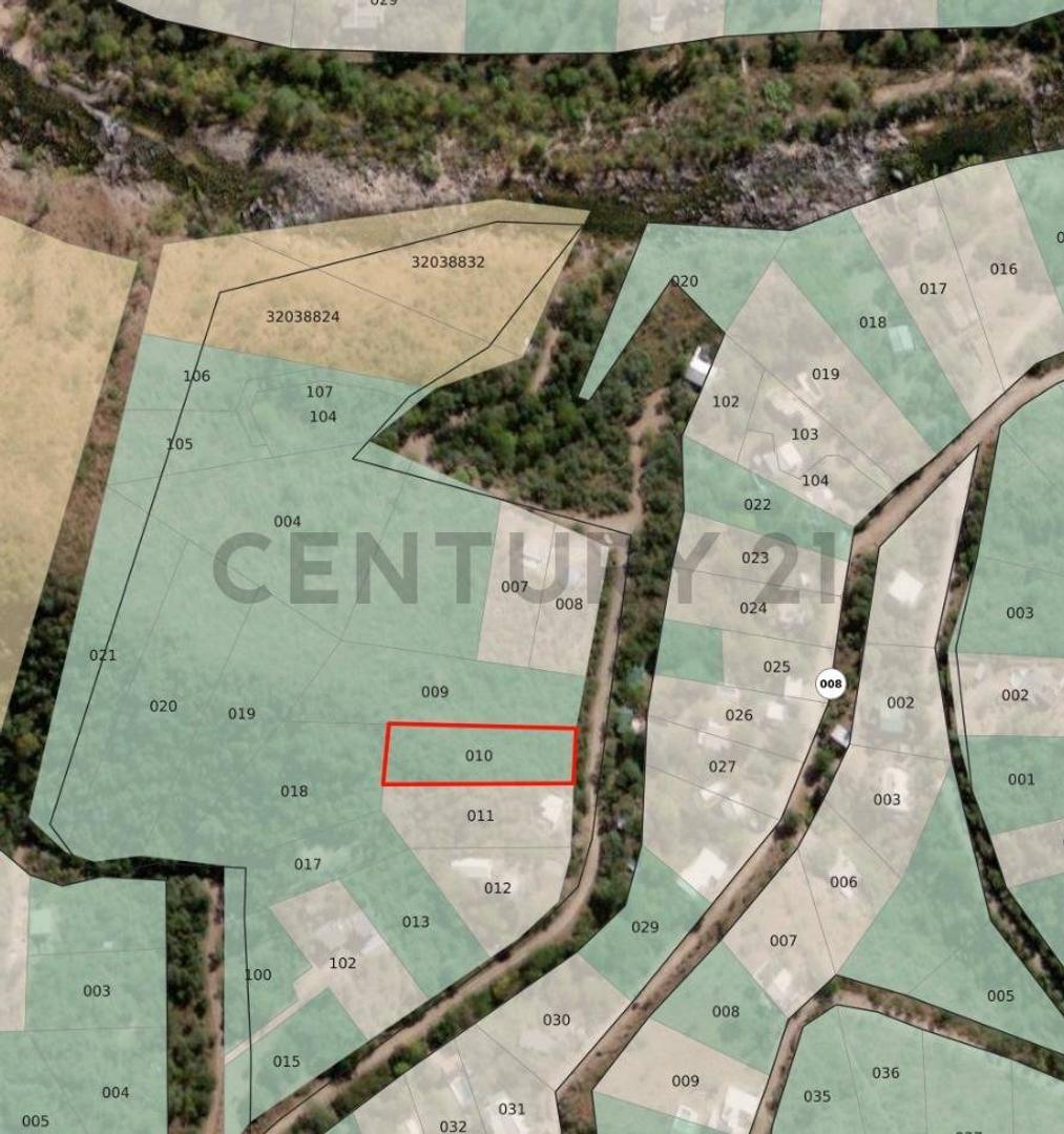 GRAN Terreno de 1656 m2 en LA SERRANITA