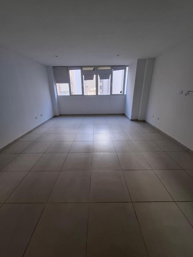 SEMIPISO 2 AMB. 60 M2. EXTERNO -COCHERA PRIVADA- PLAZA COLON