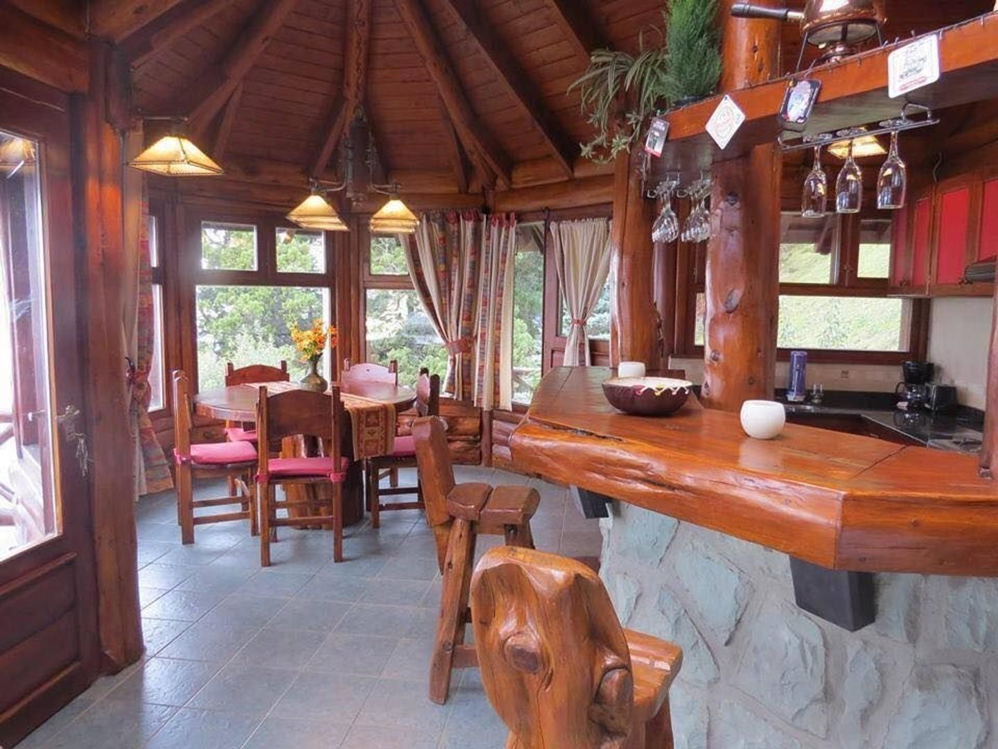 Casa en Alquiler Temporal con 1 cochera