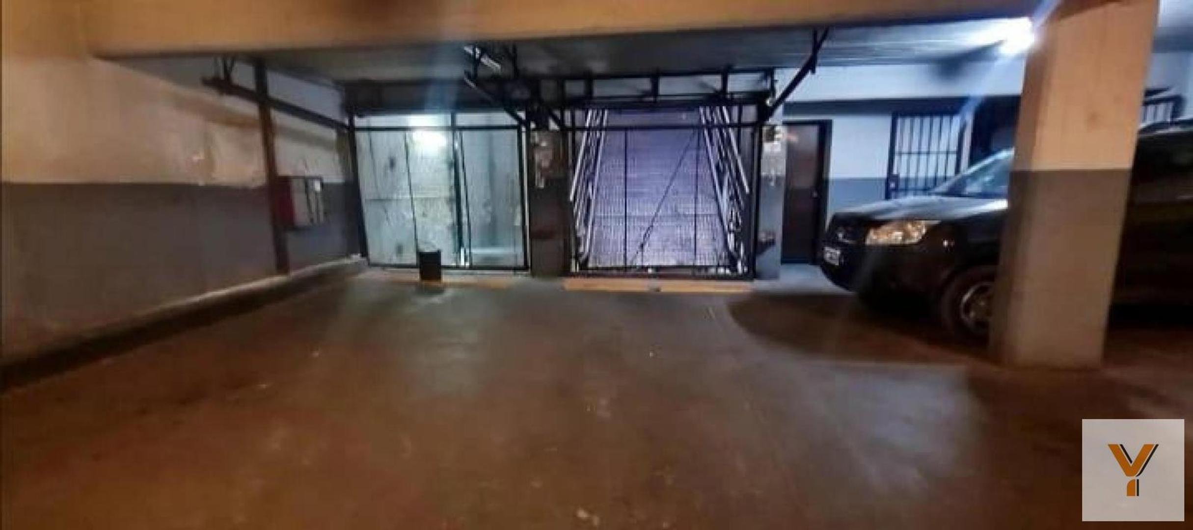 Cochera en venta - 12Mts2 - Microcentro