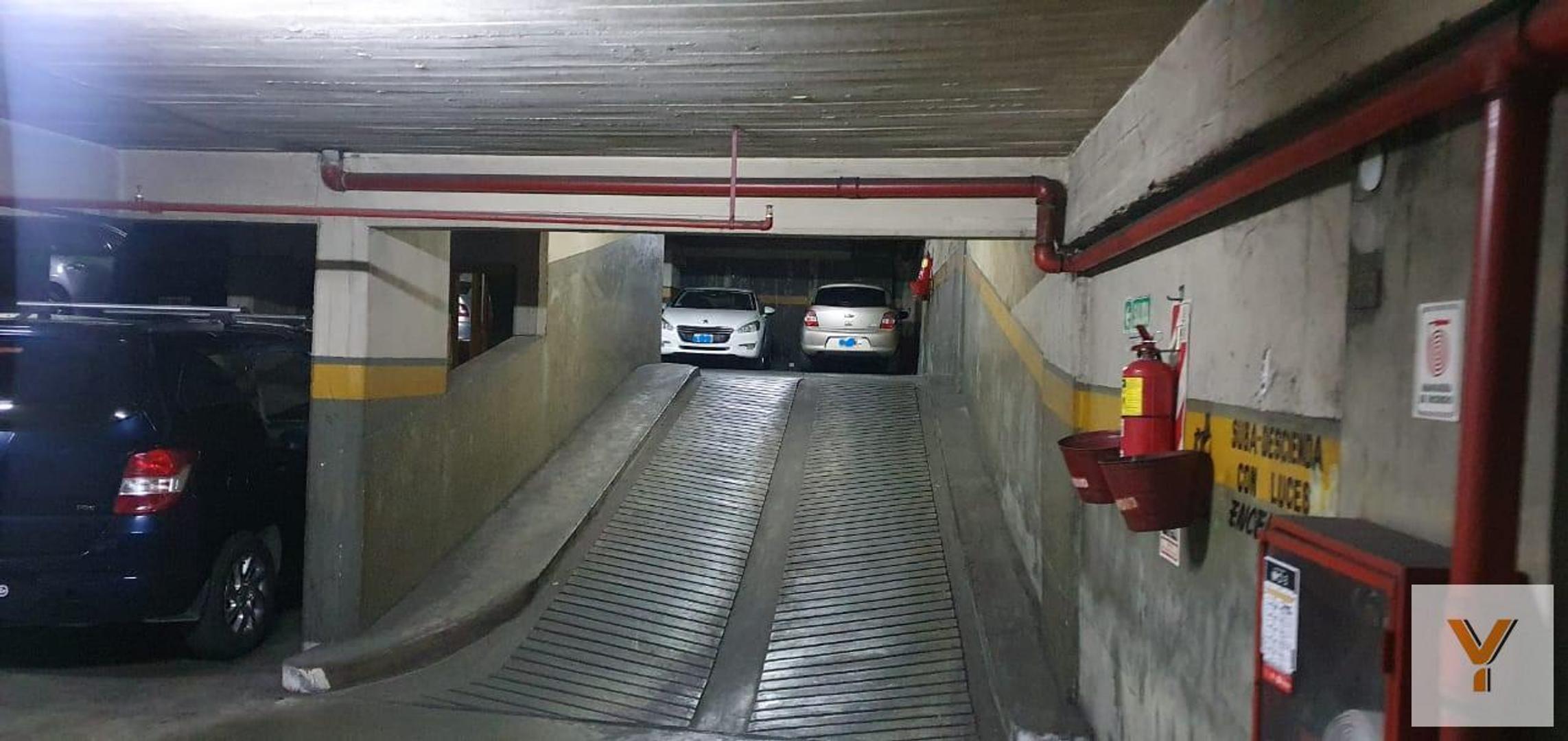 Cochera en venta - 12Mts2 - Caballito