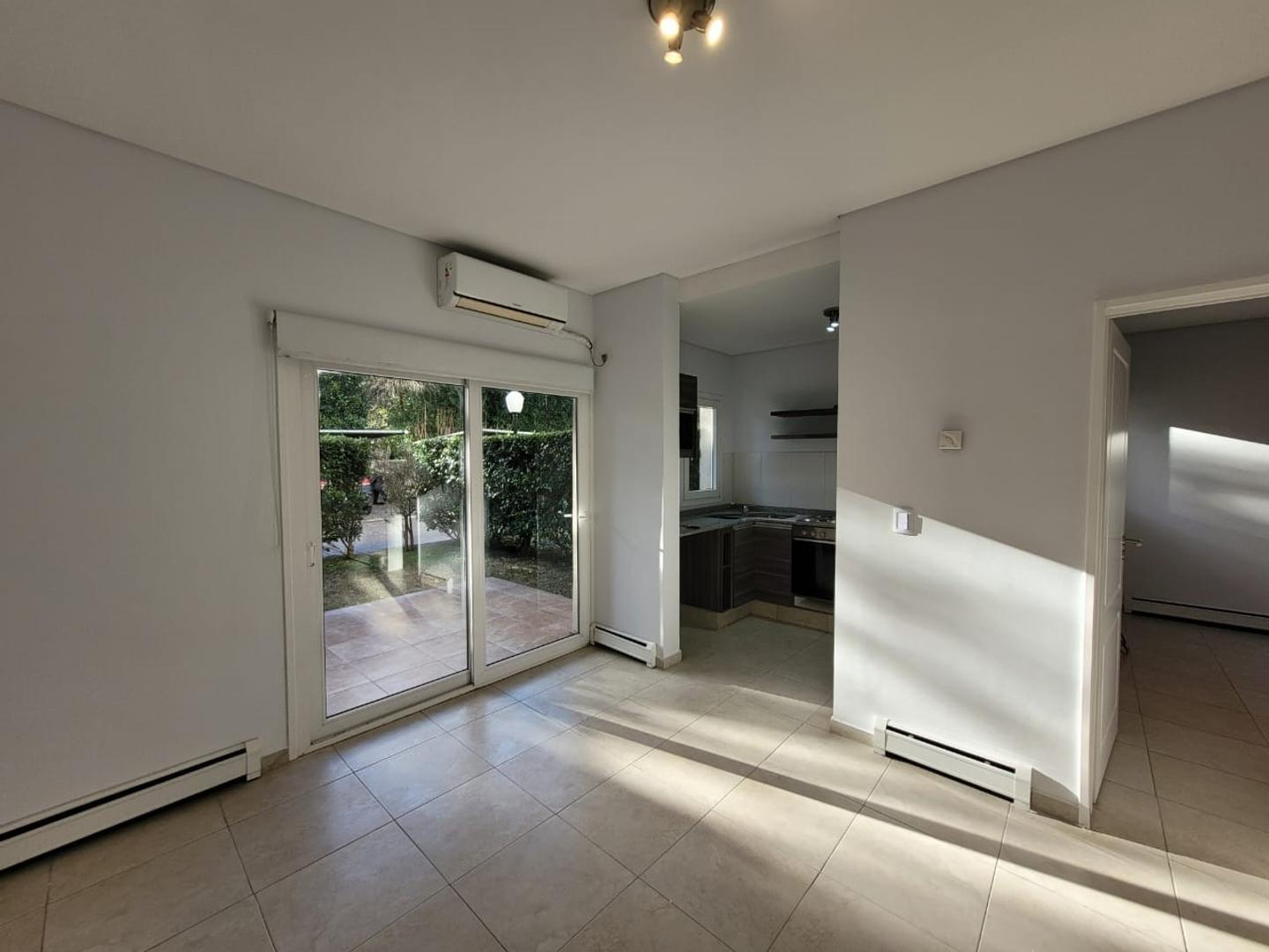 alquiler 2 ambientes en Aston Village