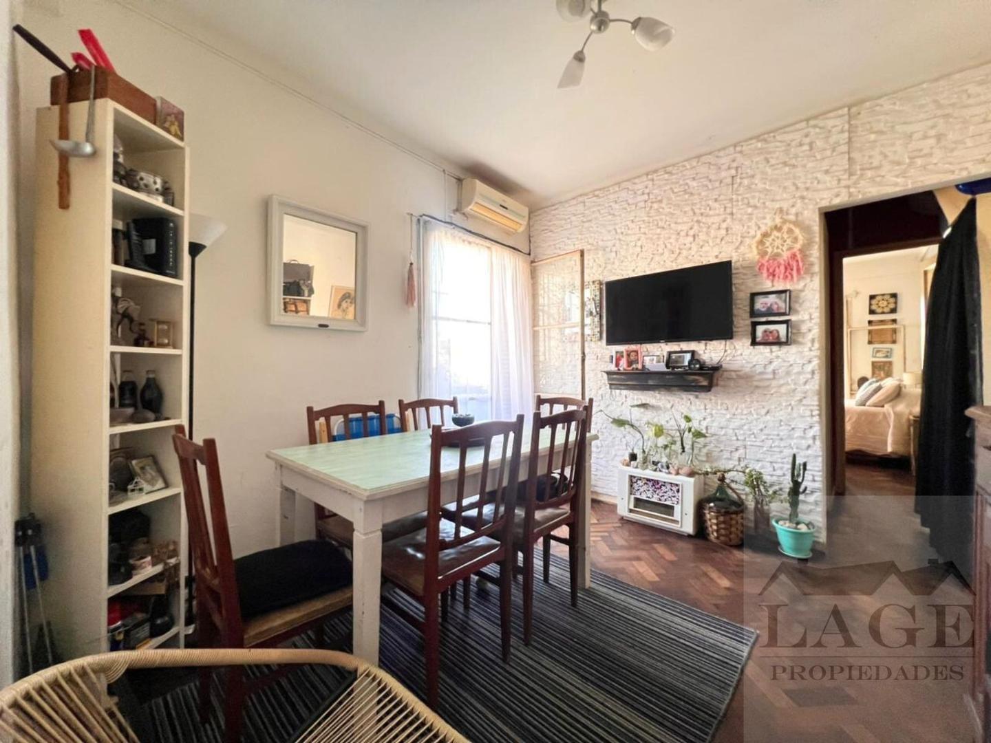 Nuñez 3800 , Piso 2