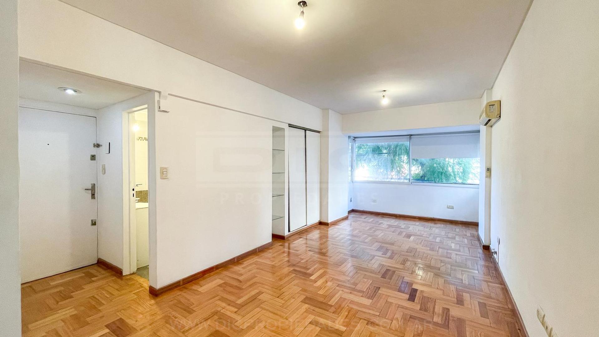 Av Libertador al 2800 entre Pelliza y Roque Saenz Peña