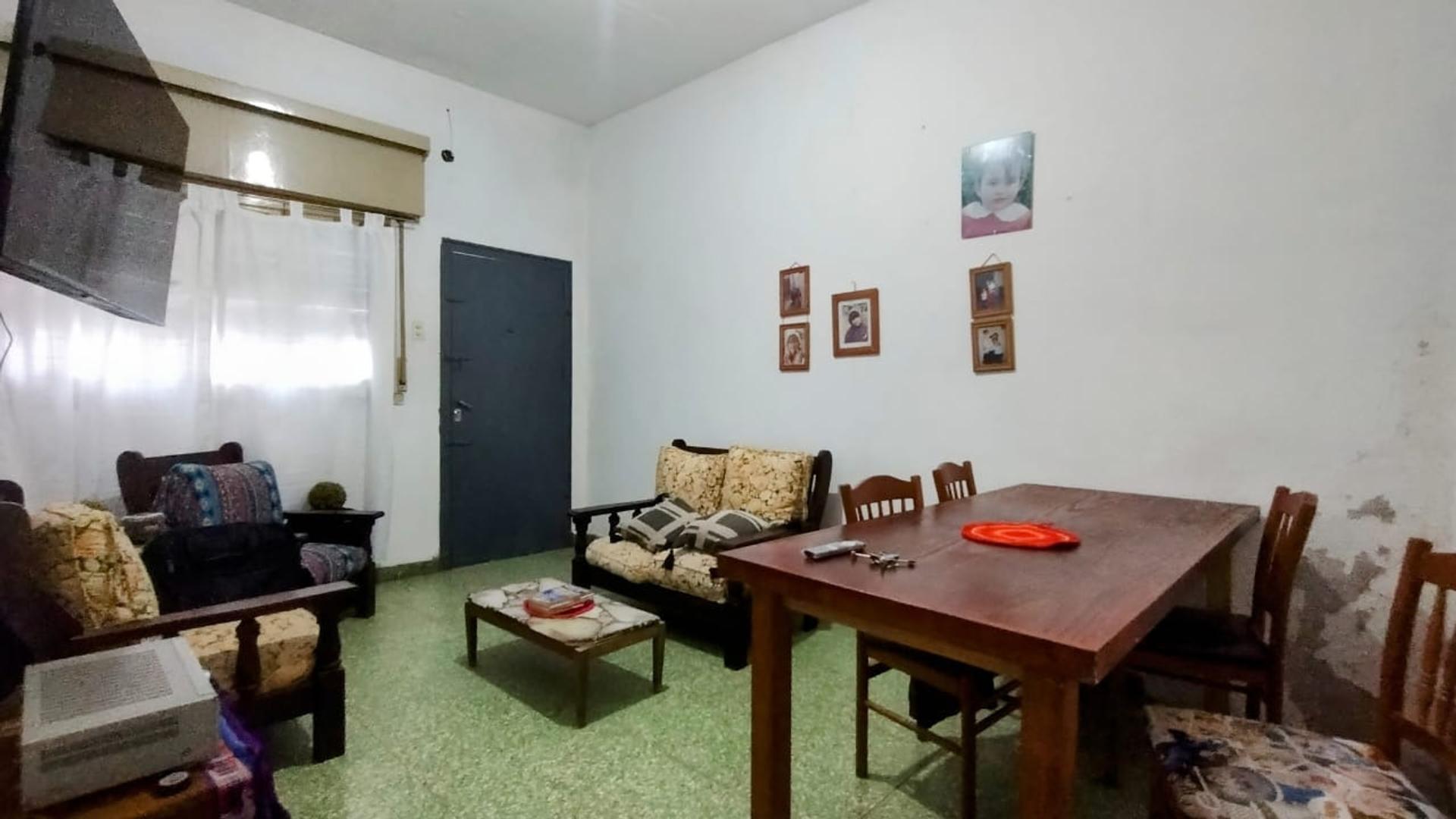 VENTA CASA C/MONO EN MORENO SUR