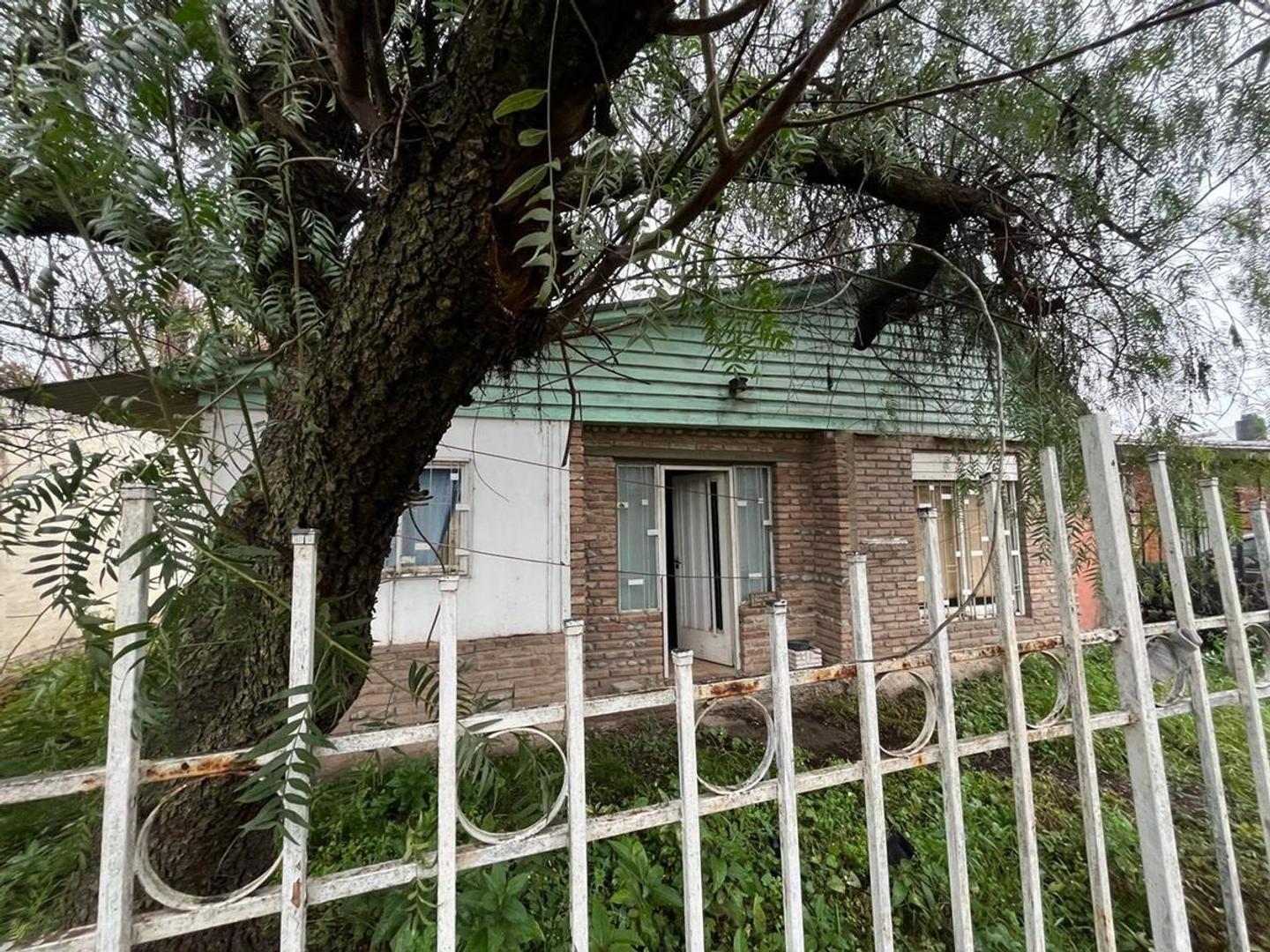 VENTA CASA EN PASAJE PRIVADO ARGUELLO