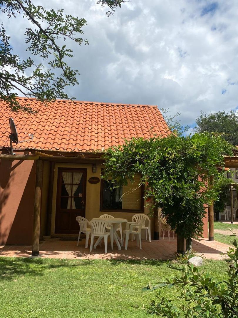 Casa 6 ambientes con 5 baños