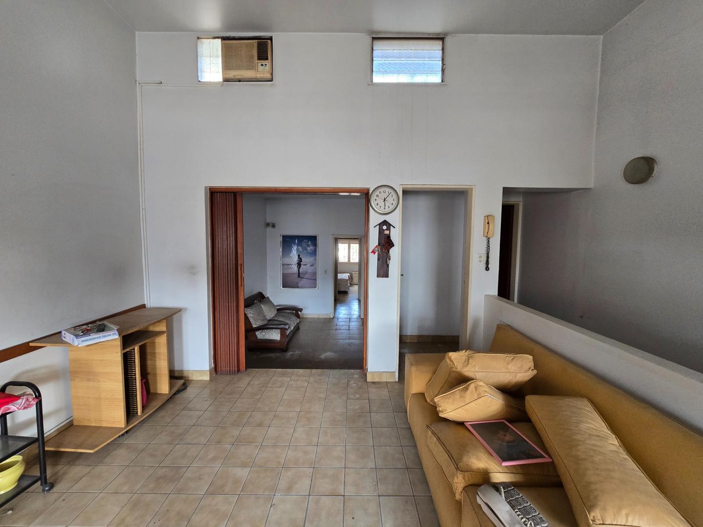 Depto Tipo Casa 3 ambientes con 2 baños