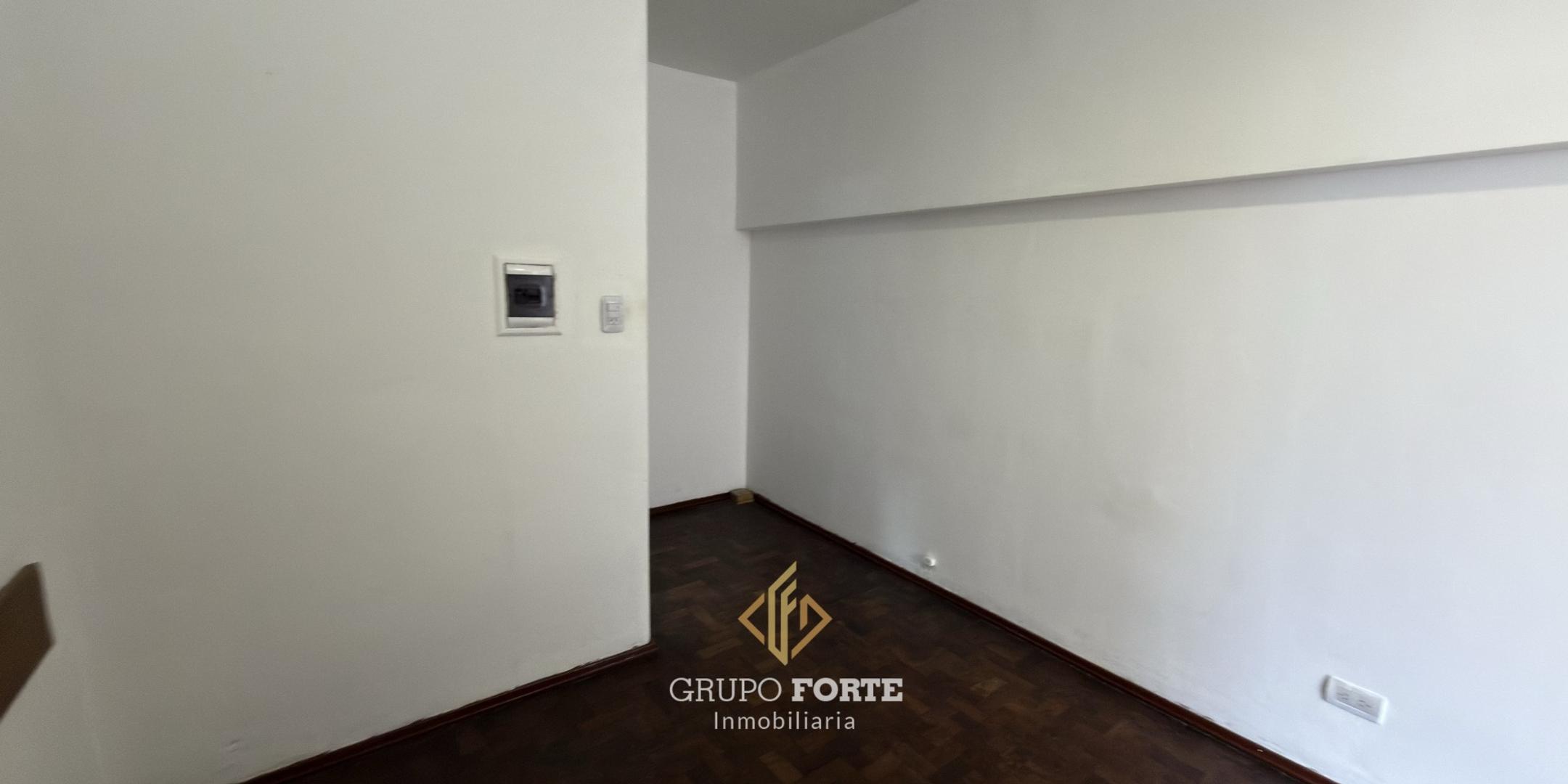 Oficina en Alquiler al Norte