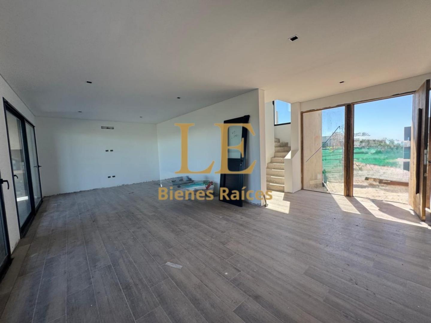 VENTA DE CASA EN EL NAUDIR