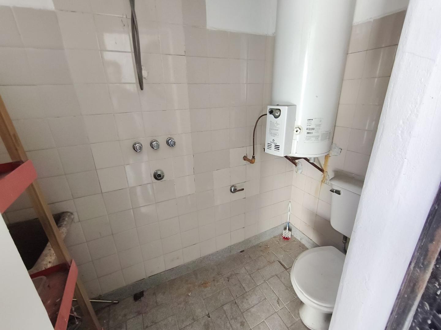 Depto Tipo Casa 4 ambientes con 2 baños