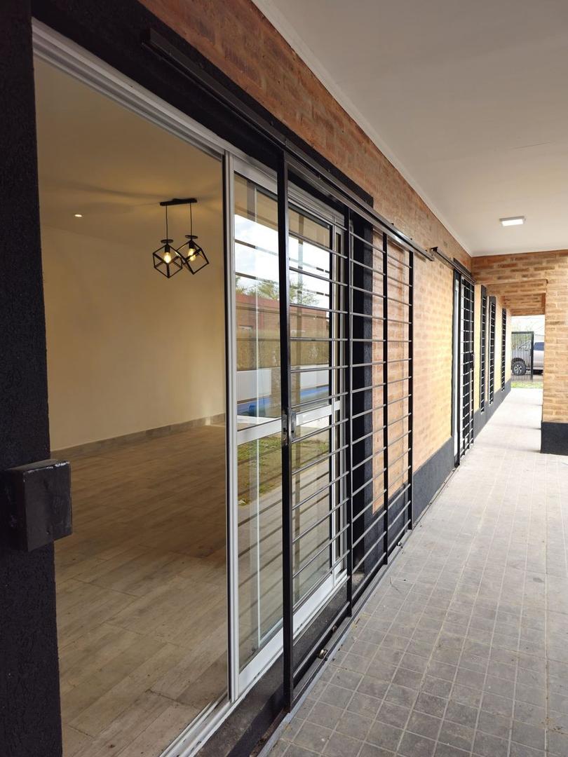 Casa 3 ambientes con 2 baños