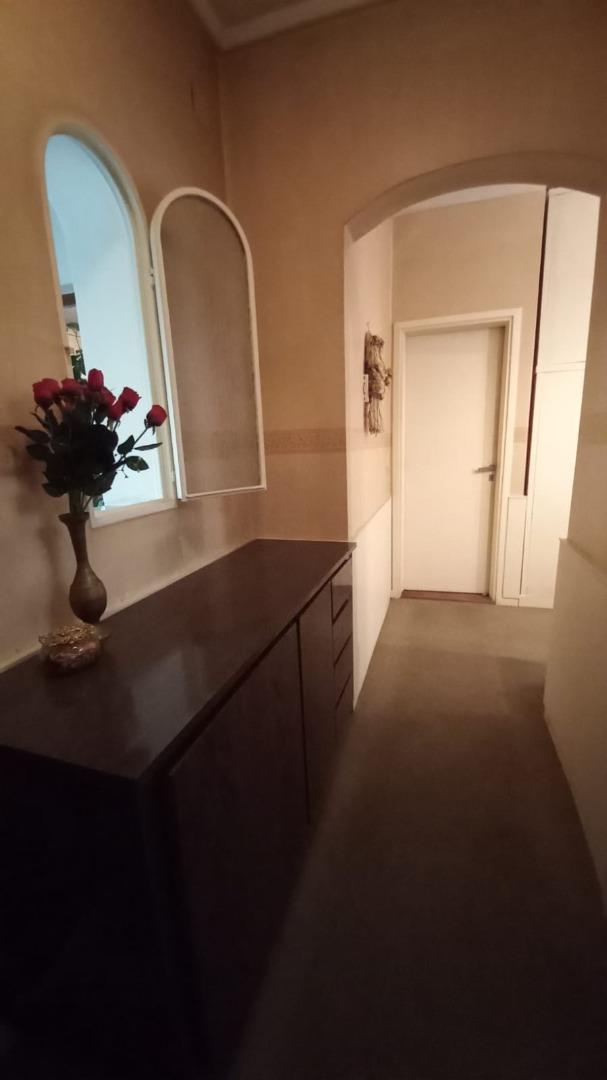 CASA  3  AMBIENTES  CON DEPARTAMENTO DE 2 AMBIENTES